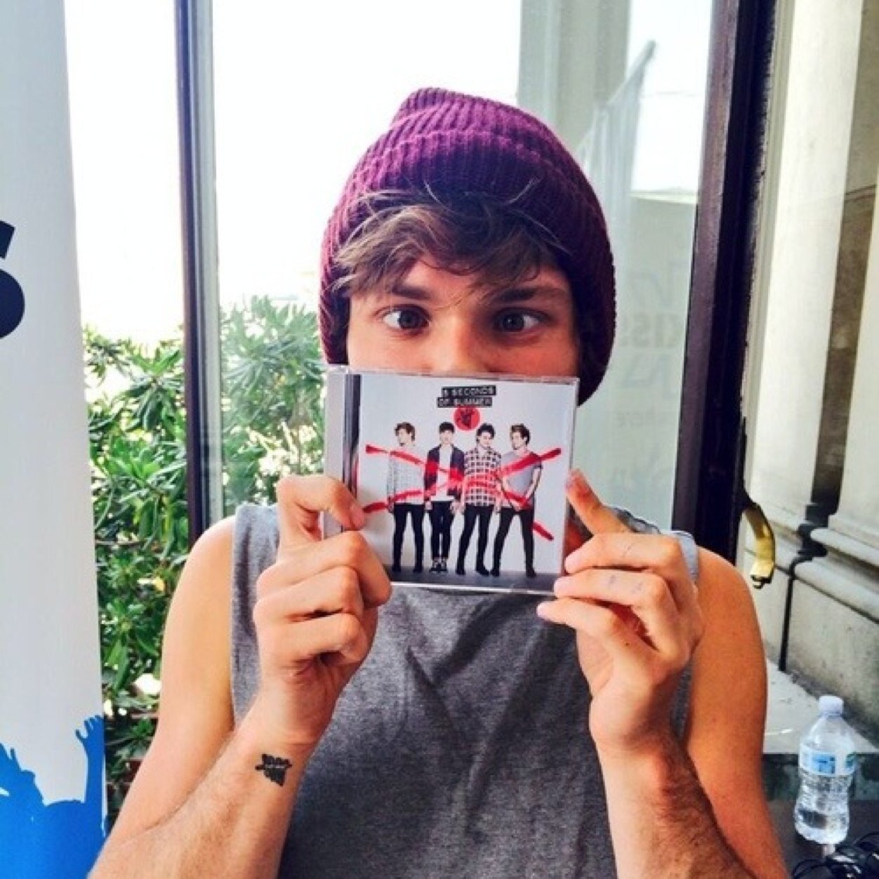 *internet hugs* 5sos is life Follow my other account, @_5sos_edits_xx it also need another co-owner if youre interested!!(: lol