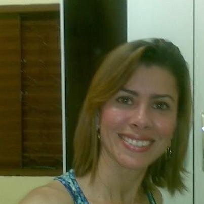 Contadora, Especialista em Auditoria e Perícia Contábil