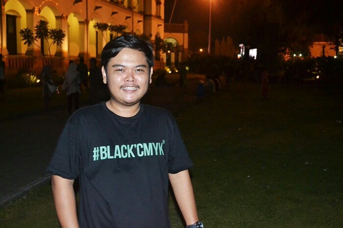 Universitas Semarang S1 ilmu komunikasi'13 | ig : ariefharsono | senyum itu ibadah keepsmile