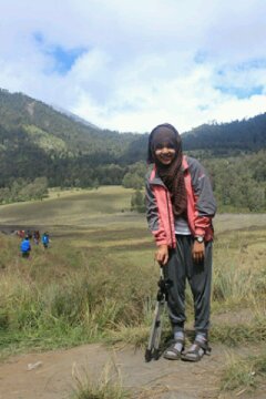 Allah,Mom,Dad,broth,and Fam ♥| KBDM • D'buzcom ☺ | Hanya mimpi dan keyakinan, yang membuat manusia menjadi sangat istimewa di mata Sang Pencipta.