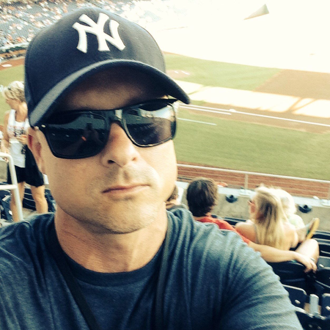 NOH8HRON's profile picture. 