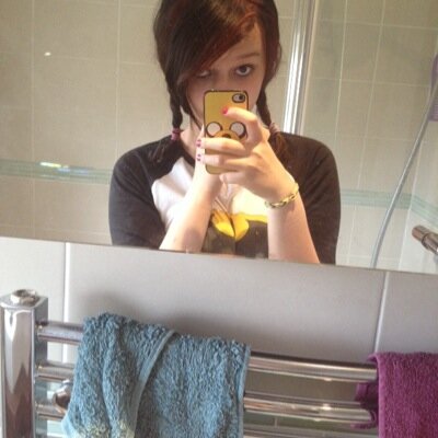 BVB MCR BMTH GNR MIW AA GD BLINK OMAM A7X AS PTV ATL AFL etc etc I skate badily Really badily