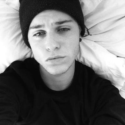 im alex and i hate life. i am 16 and if i have posted in over 2 weeks im probably dead