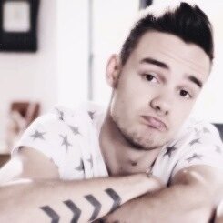 follow my acc @narryspalmtree i fb ¨̮
