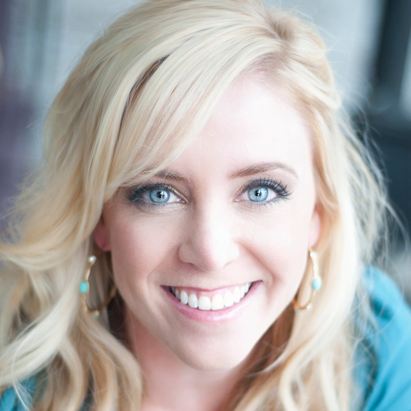 kristaconlin's profile picture. President @KCProjectsPR • Wife to my BFF @lsrobinson21 • Mom • Boss Lady • Adventurer • Life Enthusiast • Chasing 🌈, shooting for 🌠!