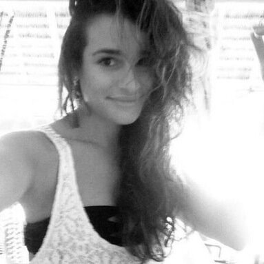 mctivaticn's profile picture. you're beautiful, darling.