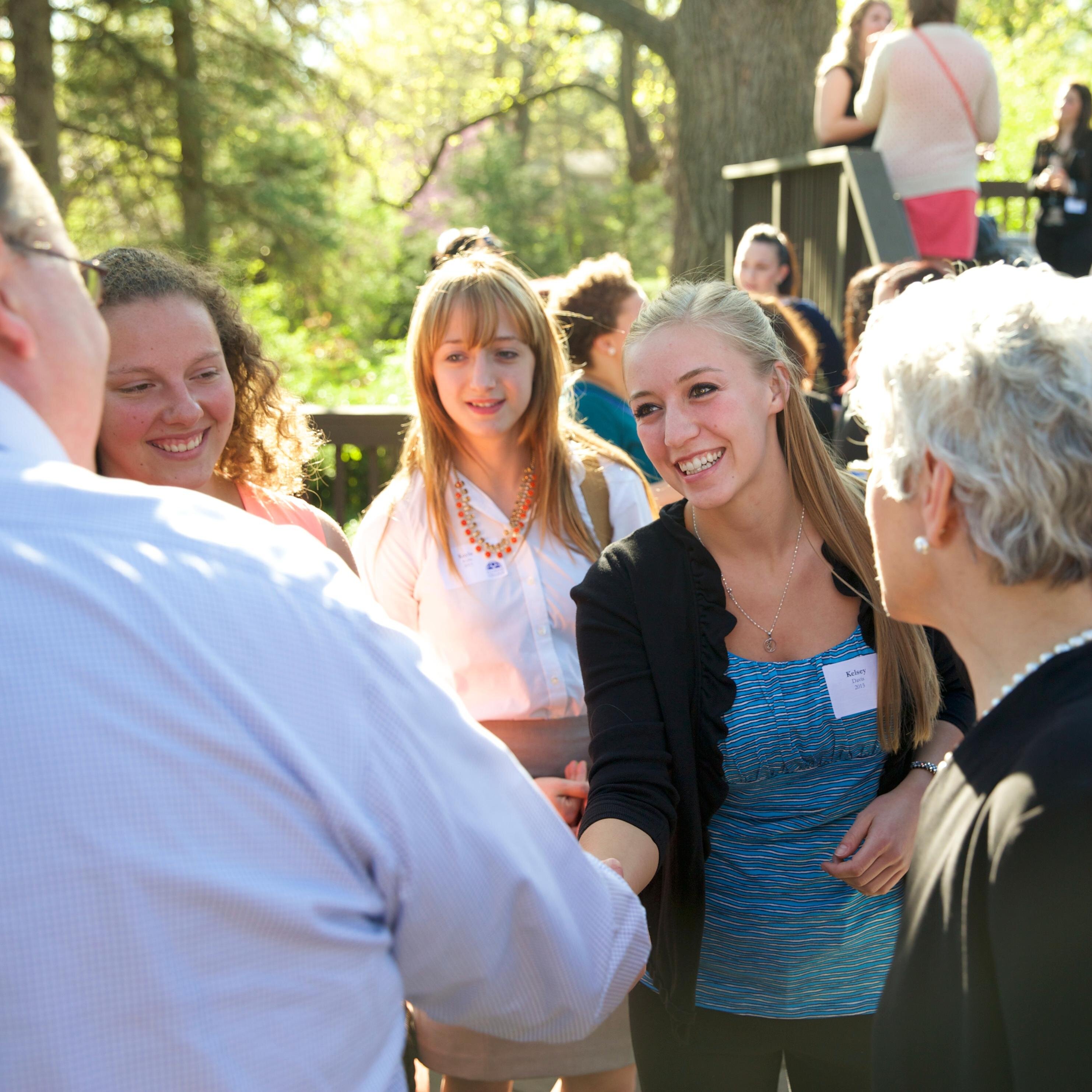 Transforming students' and alumni's strengths into marketable skills for success at Illinois College and following graduation.