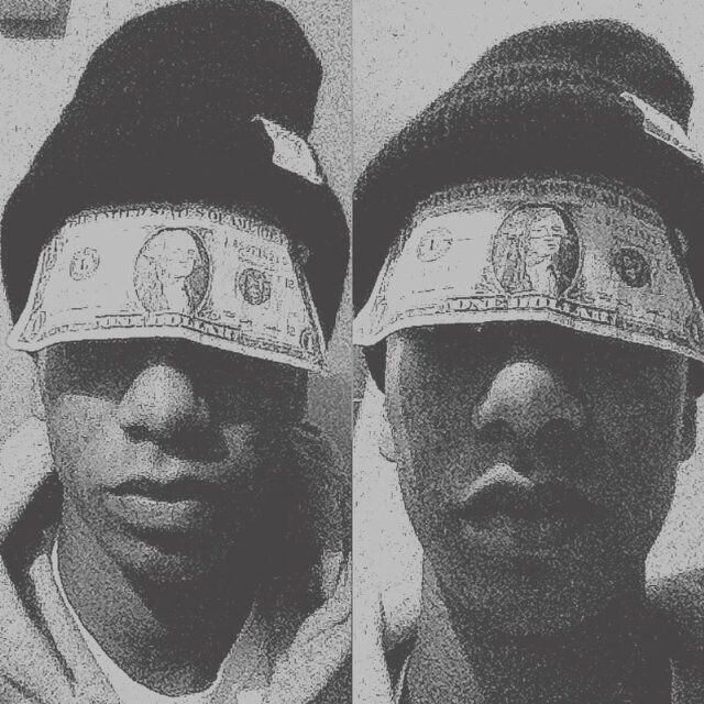 aye I'm Juan - Follow me ? I follow back .☺ also catch me on Facebook/JuanJugeeyz.com