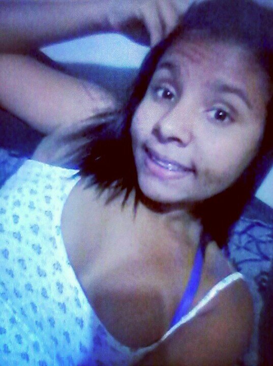 - Quero ser feliz também ♪   Segue no face pra mim ?  https://t.co/7cvFy4CRA9