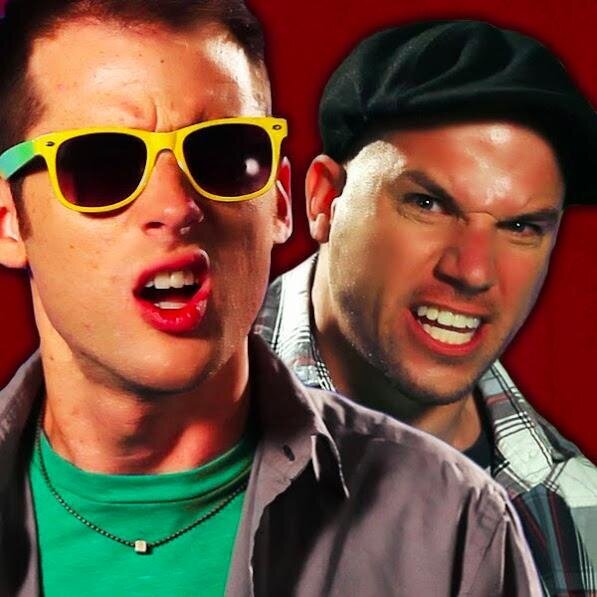 Tweets lyrics from various Epic Rap Battles. ERB's twitter: @ERBofHistory.
