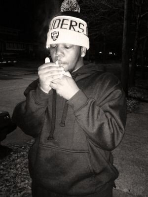 Fuck A Bitch Nd That Other Shit Im Tryna Get My Mother Rich