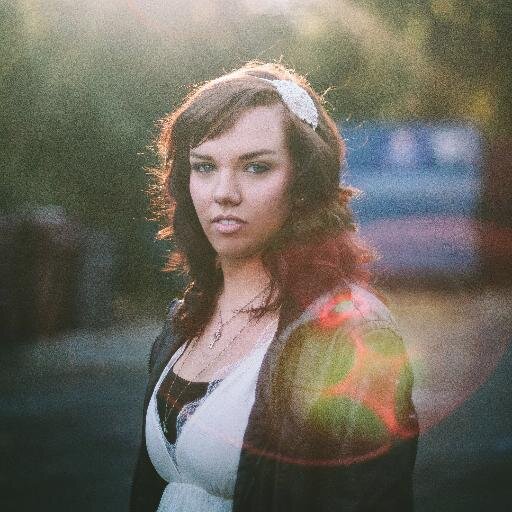 HeatherFeathr90's profile picture. 