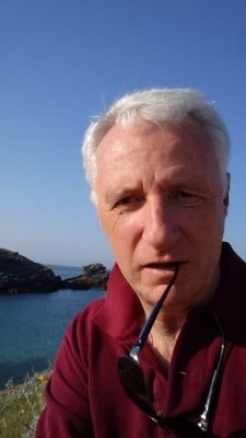 Executive Coach , sharing information, ideas and reflexions #coaching #vision #meaning