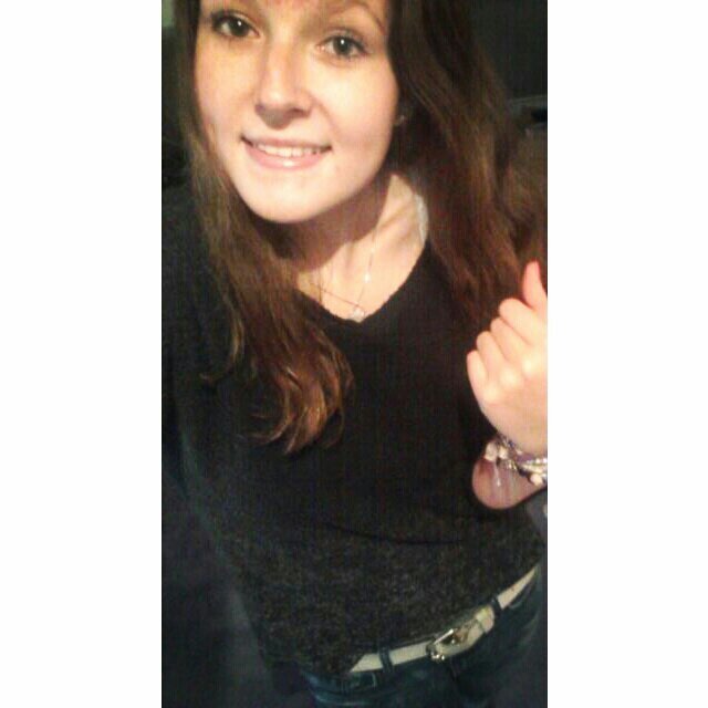 18y/o ~ AlbedaCollegeRosestraat 'Leisure&Hospitality' ~ ♡Zwemmen is mijn leven! ♡my friends! ♡partyyyy!