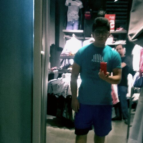 Studying finance in meu and going to gym follow me follow back inestgram : garoo3 hope to see u