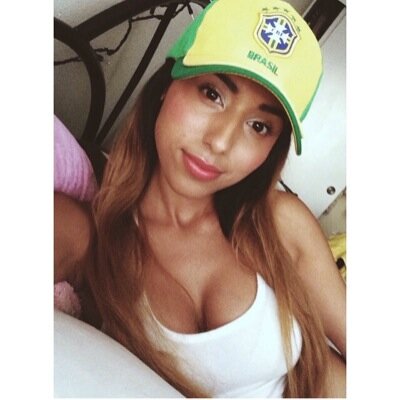 babyyy_v's profile picture. 