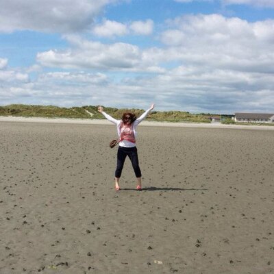 Profile Picture of Anne Mac Oscar (@anniemac243) on Twitter