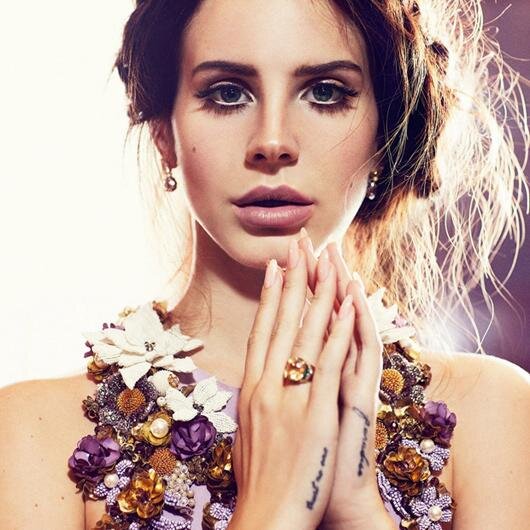 ッ I FOLLOW EVERYONE BACK ♥ ♥ ♥