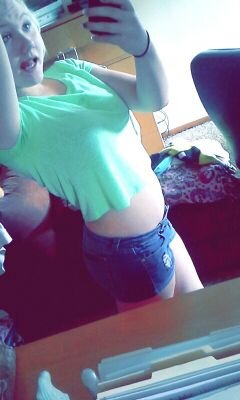 parties and sports are my thing kik@ sexii_niki_
instagram@ smileee_your_beautiful_99  vine@baby girl
