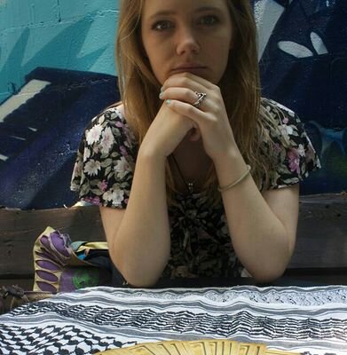 Tarot Reader, Spirit Animal Guidance & Chakra/Aura Cleansing. Capricorn*Aquarius - Leo Rising; Moon in Sagittarius