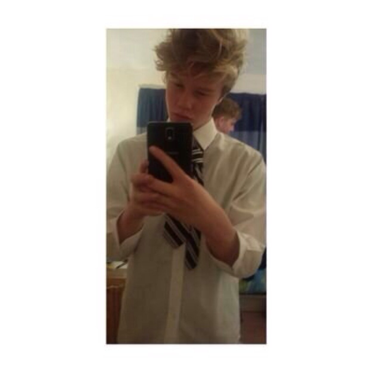 I'm joe (you can call me akkie) and i beg it off every single girl out there