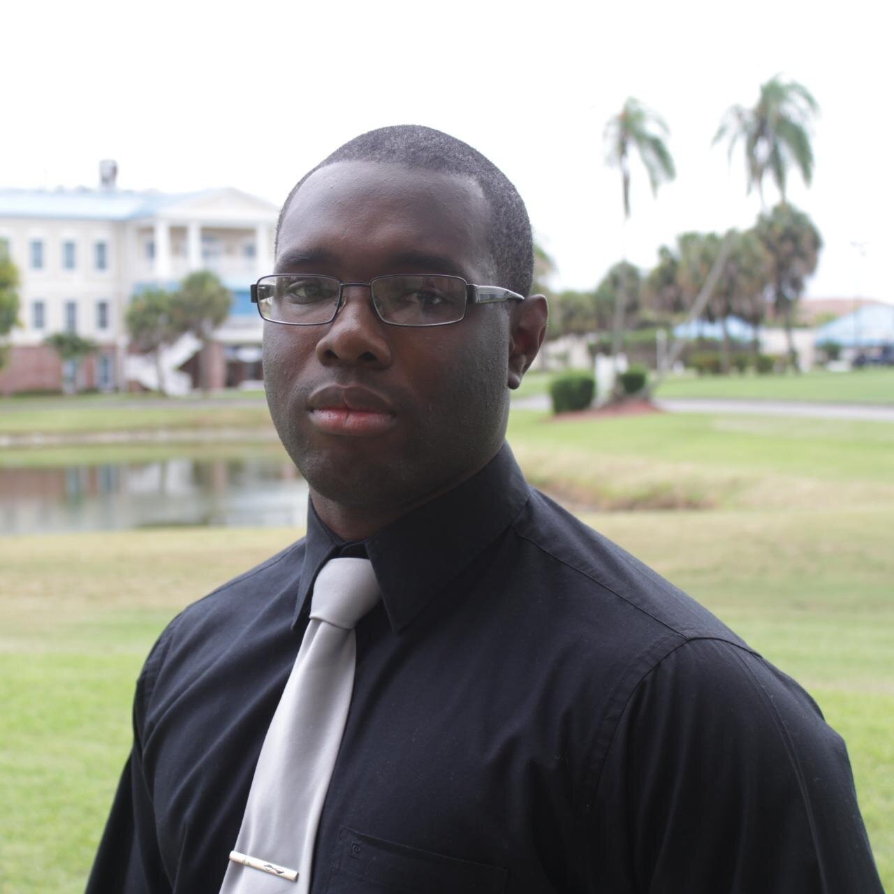 Slin_k_polymath's profile picture. Free lance ghost writer, for hip hop and relationship articles. Author & speaker. Intelligent, cultured, conversationalist, wise, intense, and ambitious