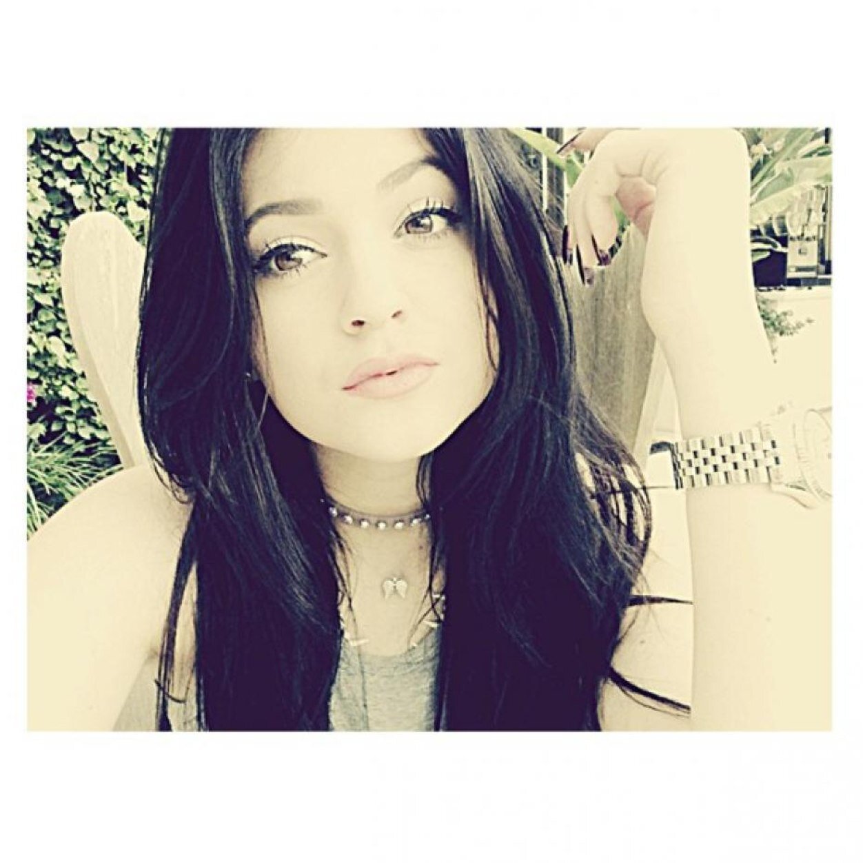 • Kylie here. Khloe 2. Kendall 3 too. Mama kim here baby ♡ • Crazy and fun teenager • Live while were young baby ♡ • Fresh girl •