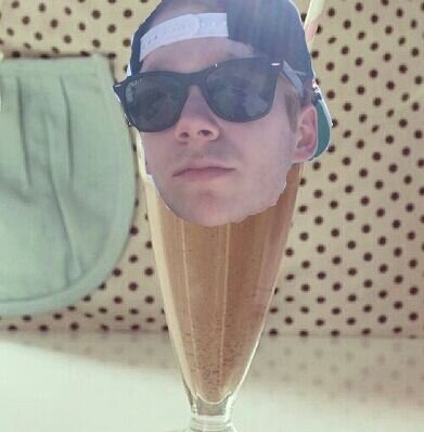 im in love with someone who loves chocolate milkshakes