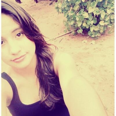Para de levar a vida tão a sério se a vida eh uma alucinante aventura da qual jamais sairemos vivos' Bob Marley ✌