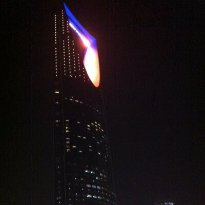 مهتمه بالعلوم الادارية .