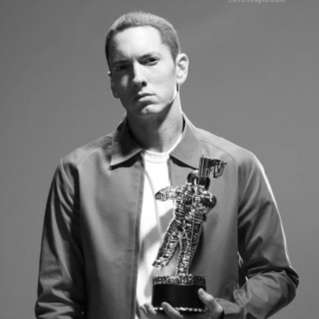 Supporting That Guy From The 313 Aka Detroit He Taught Me To Never Give Up ❤️ Marshall Mathers Is My Idol . ☺️ Been A Stan Since 05' 10.17.72 ❤️ The Rap God