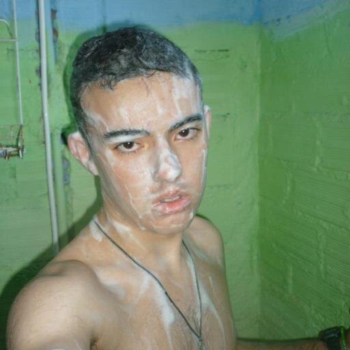 EU SOU 100 CARINHO PQ A VIDA É LOUCA, LOUCA, LOUCA, LOUCA, QUE MENINA LOUCA