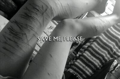 AnayMia1235's profile picture. una suicida más