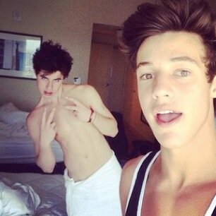 Noticememattt's profile picture. buy me tickets to magcon so i know its real