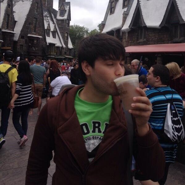 vozbarriga269's profile picture. Dicen que el tiempo cura todo. Pero desde que me enamore de ti, el tiempo se congelo.