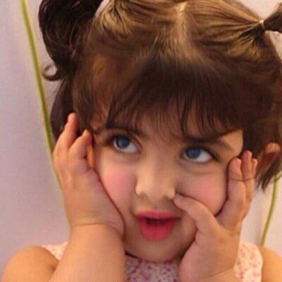 يـا من تحتَ قدميك الجنة ، أعذريني إن قصرتّ يوماً معكِ ♥