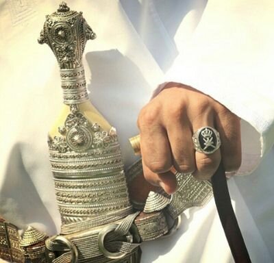لٱ شيَء يكتمل كمااِ نححبَ
هيَء دنيااِ ۆليسٺ جننهہ ♡