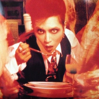 ロック/ホラー映画/ホラー漫画/駄菓子でできてます。 これは趣味垢。