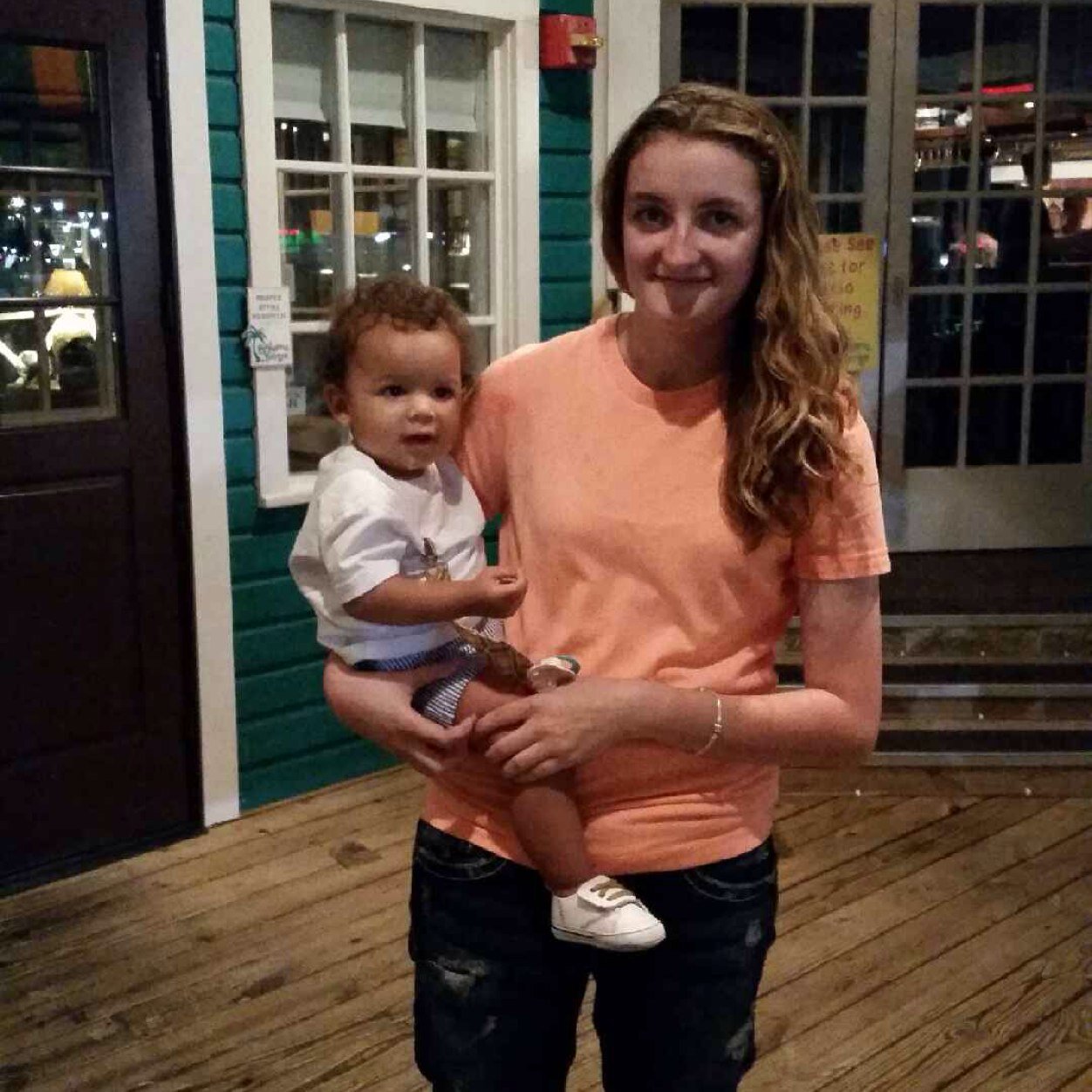 casey_nyy13's profile picture. 21. mom of an extremely handsome boy ❤