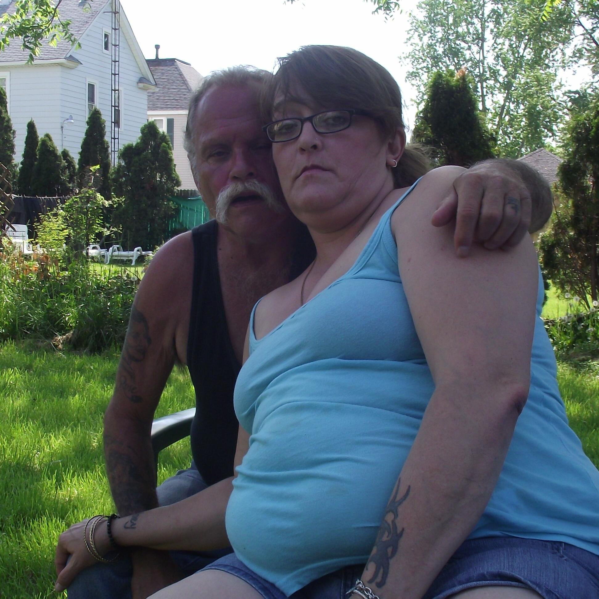 bdburge's profile picture. dont like drama. i am very pleasant to be around, alot of fun to be with, i like long walks on the beach and quiet nights.