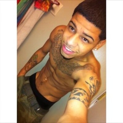 From Philly .. Single & Gettin Money.. My Main Grain  @strictlybadd_