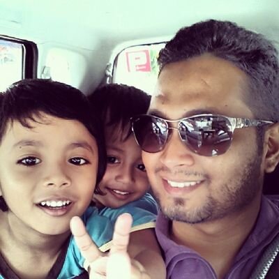 Suami yang mengasihi, bapa mithali, hamba Allah yang abdi.
