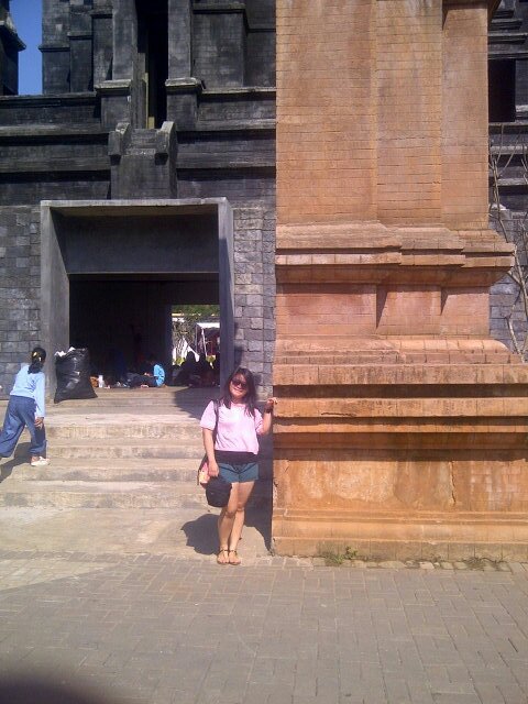 Joel 3:1 let the weak say,I Am Strong ! Am Indonesian,Interested at Lab and Travelling, @andersonrumuy♥