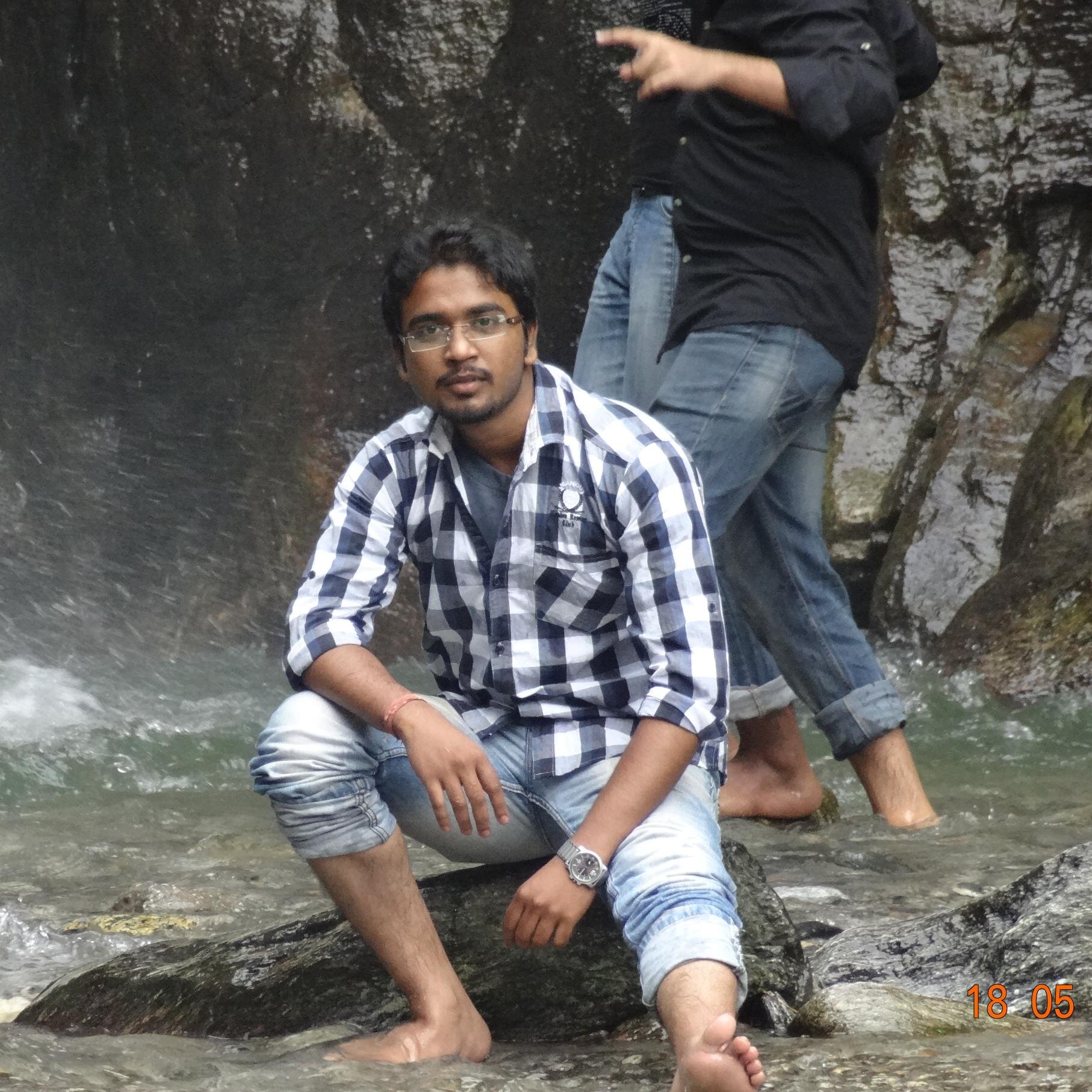 how can I praise about myself ???he he he..


well i'm souvik..a spontaneous,imotional boy frm kolkata...ami biriyani khete khub valo basi..