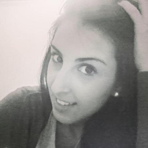Sagitariana, uspiana, sonhadora e confusa. (: Do not complicate, our time is too short!
