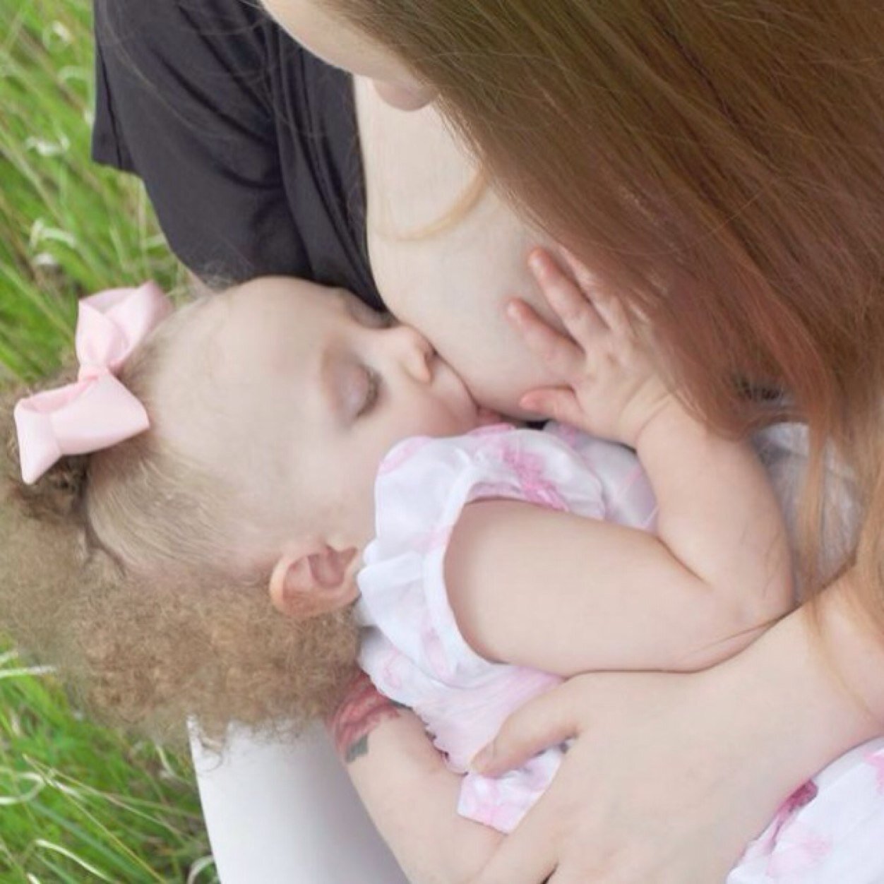 Mother To Katarina (2 years), Extended Breastfeeder, Breastfeeding Activist, Baby Wearer, Attachment Parenting.