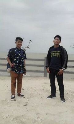menjalani hidup apa adanya,lurus sajalah!!!。。#^_^