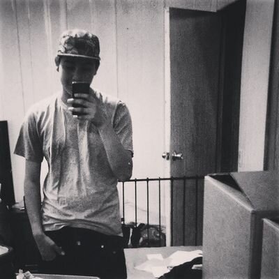 ohBrisK's profile picture. Hi.