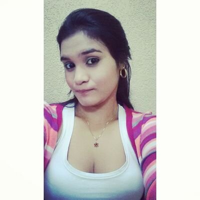18a.                    -Enamorada de mi carrera cada día, Dios en ti confiamos♥.