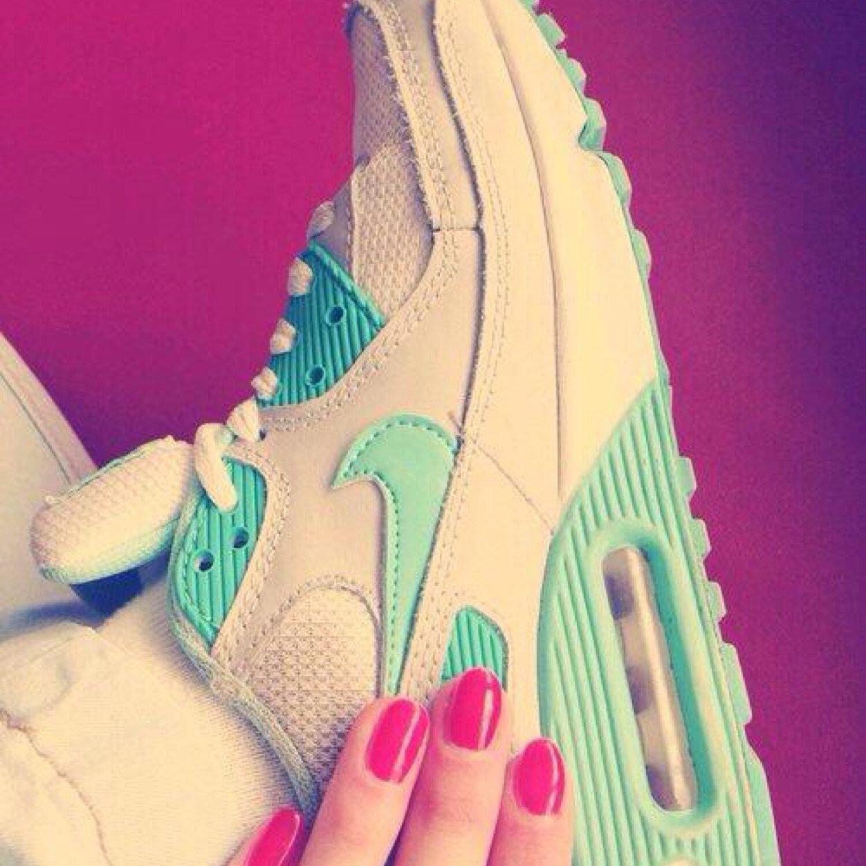 Dedicados ala venta de Nike air max ! Distribuidos por toda españa , a unos precios increibles ! informate por md o whatsupp 684316796
